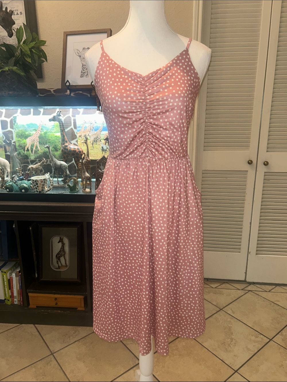 Ya thin Ruched Polka Dot Maxi Dress in Dusty Pink